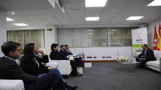 بين أوهام التقدم وصراعات الهوية: دعوة الدكتور سيف الإسلام لإعادة اكتشاف الحوار