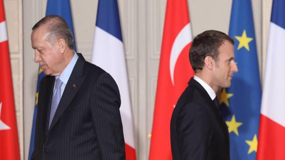 TOPSHOT - French President Emmanuel Macron (R) and Turkish President Recep Tayyip Erdogan walk during a joint press conference on January 5, 2018, at the Elysee Palace in Paris.
Erdogan will attempt to reset relations with Europe at talks with Macron in Paris on January 5 that are likely to be overshadowed by human rights concerns. / AFP PHOTO / POOL / LUDOVIC MARIN (Photo credit should read LUDOVIC MARIN/AFP via Getty Images)